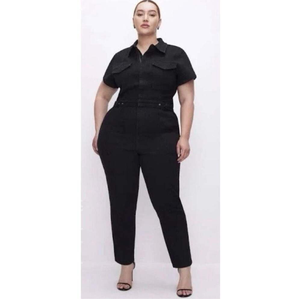 Good American Fit for Success Short Sleeve Denim Jumpsuit in Black